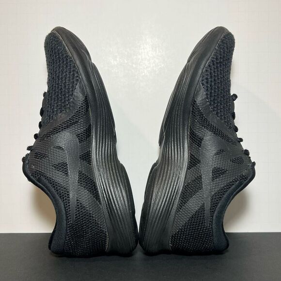 Womens NIKE Revolution 4 Triple Black Running Shoes / Size 6 - Picture 4 of 9